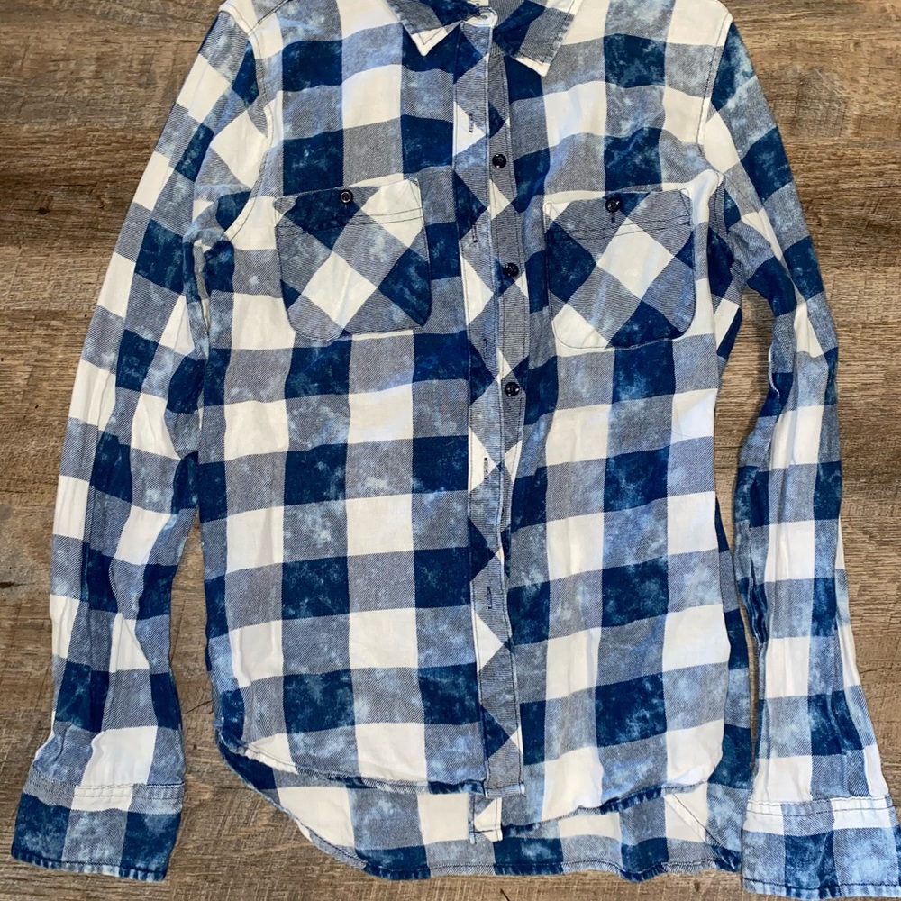 4 miscellaneous flannels - Picture 4 of 5